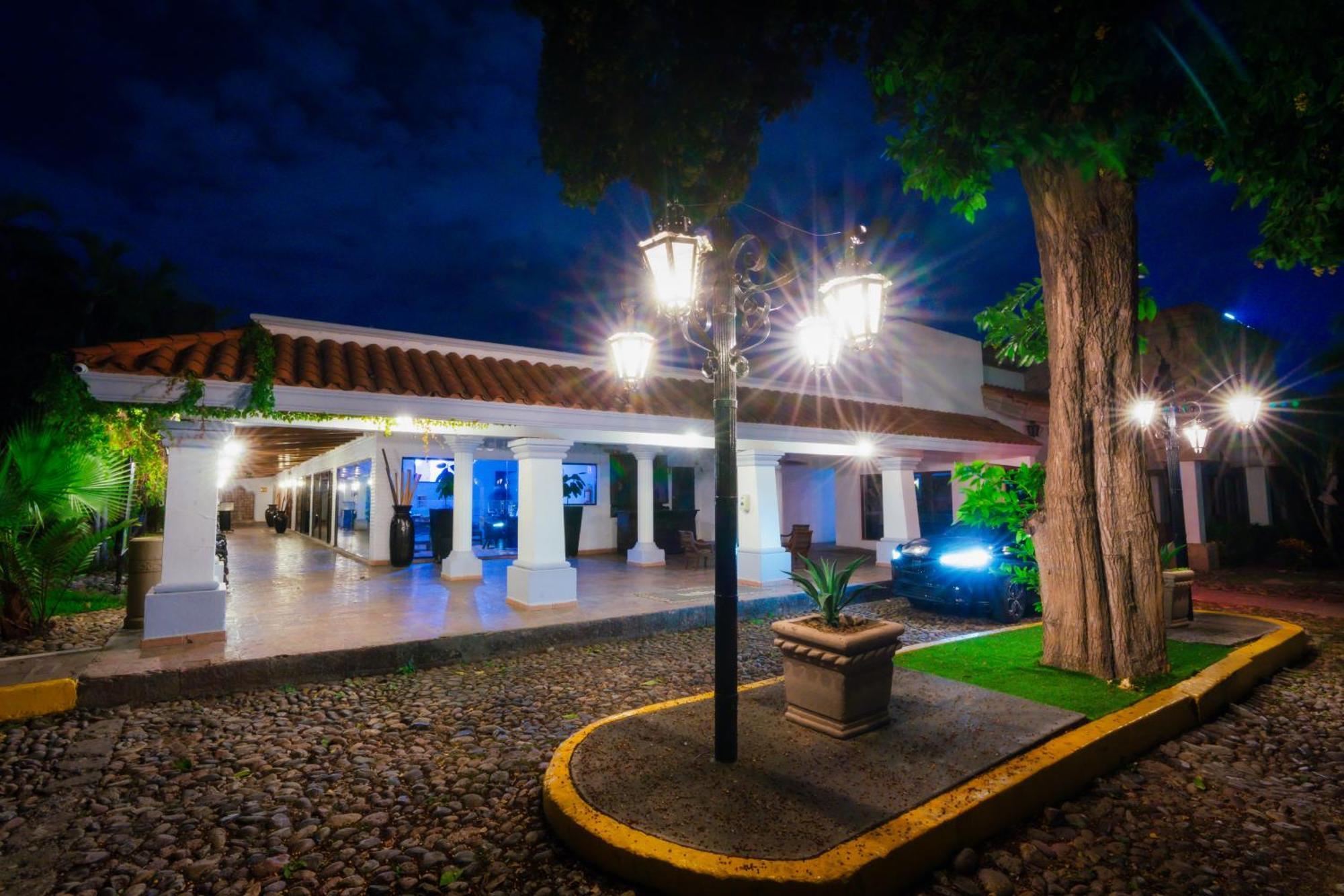 Inhouse Select Hacienda Tres Rios Ξενοδοχείο Culiacán Εξωτερικό φωτογραφία