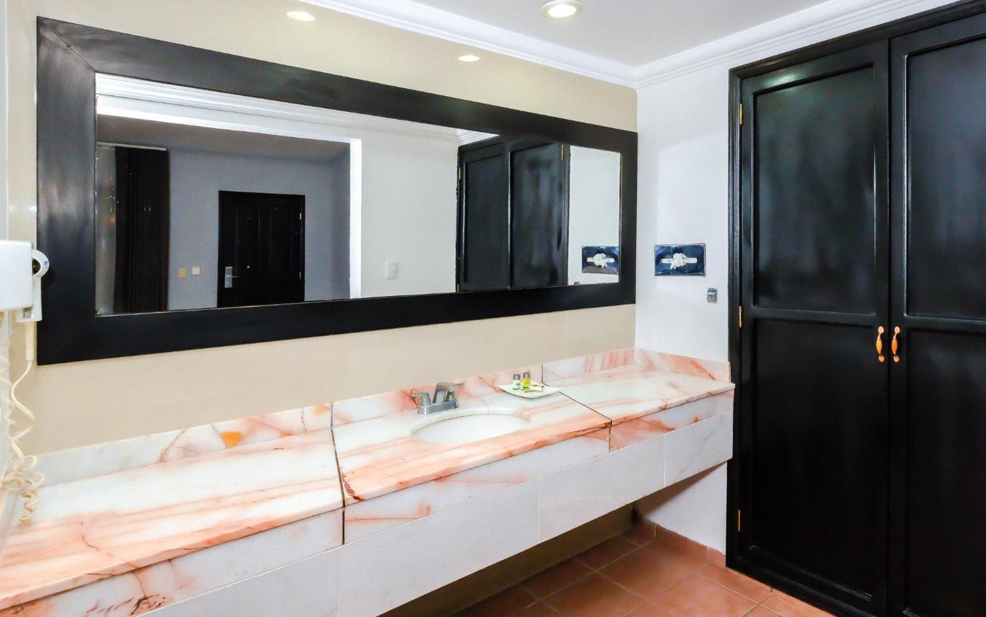 Inhouse Select Hacienda Tres Rios Ξενοδοχείο Culiacán Εξωτερικό φωτογραφία